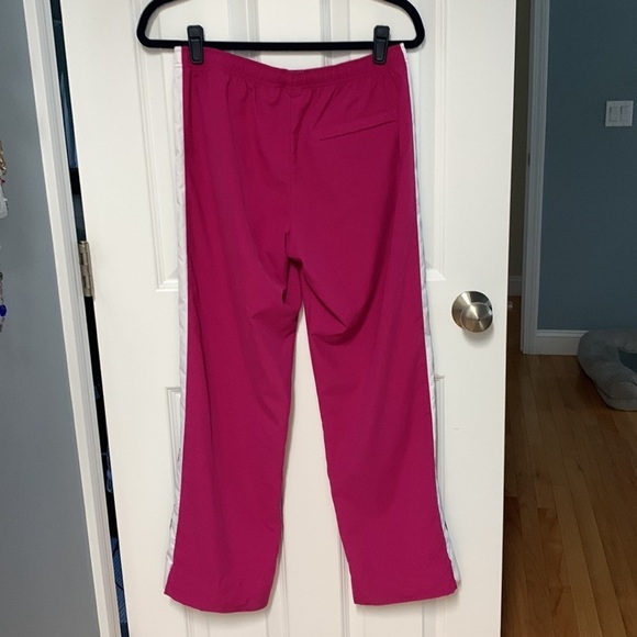 Nike‎ Athletic Track Pant with Side Stripe - Picture 3 of 4